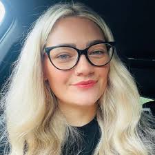 Lucy Else is walking 100km in May to raise funds for Macmillan Cancer  Support. Please donate.