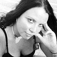 Ella Cavanaugh's Instagram, Twitter & Facebook