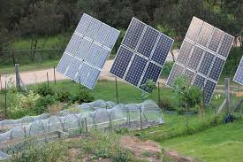 La Startup Qui Veut Vous Liberer Du Reseau Edf Grace A L Energie Solaire Energie Solaire Solaire Energies Vertes