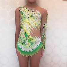 ボード leotards のピン