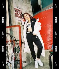 Pin By Brocoli Ahumado Kpop1d On Looks Korean Street Fashion Kpop Outfits Fashion Photoshoot
