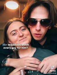 Isabella Hendricks's Instagram, Twitter & Facebook