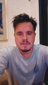 Little bit of piano 🎹 songwriting time after getting the kids down to  sleep… 🙌🙏❤️