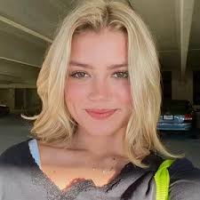 Holland Touchstone (@hollandtouchstone)