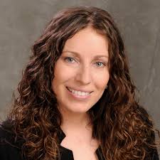 Elizabeth Oros's Instagram, Twitter & Facebook