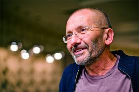 Mircea toma is on mixcloud. Mircea Toma Mi E Tot Mai Greu Sa Explic De Ce Fac Jurnalism In Contextul In Care Imaginea Acestei Profesii E In Cadere Libera Marea Dragoste