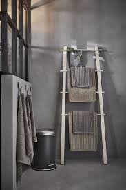 Comment Utiliser Une Echelle En Bois Comme Accessoire Deco Porte Serviettes De Bain Ikea Salle De Bain Ikea