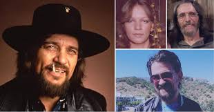 The lost nashville sessions, waylon forever, live if any one performer personified the outlaw country movement of the '70s, it was waylon jennings. Waylon Jennings Children Are Keeping His Outlaw Spirit Alive