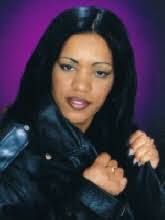 Denise Pilling's Instagram, Twitter & Facebook