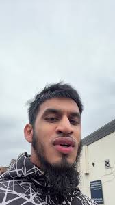 Japanese Man Reviews Greggs