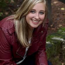 Amber Stiverson's Instagram, Twitter & Facebook