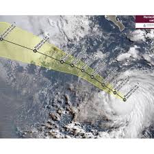 Huracán ‘Genevieve’ se intensifica a categoría 3 cerca de Colima