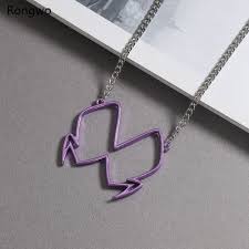 Bi̇r yil koruyacak corona'nın biteceğini Anime Mucize Ugur Bocegi Sahin Guve Kolye Kolye Mor Yuz Kalitesi Charm Kolye Taki Cocuklar Icin Cosplay Taki Hediyeler Pendant Necklaces Aliexpress