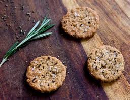 Rosemary Crackers With Olive Oil And Garlic Wishfulchef Com Savory Snacks Cracker Recipes Rosemary Recipes