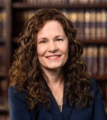 Elizabeth Antonelli's Instagram, Twitter & Facebook