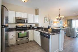 From here, guests can make the most of all that the lively city has to offer. Florida Keys Vacation Villa Rentals Hawks Cay Resort