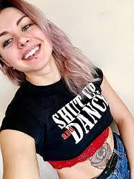 Karina Sparks's Instagram, Twitter & Facebook