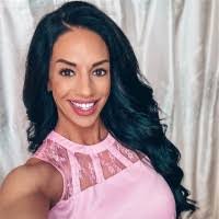 Jennifer Janecek's Instagram, Twitter & Facebook