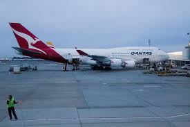 The advanced series 300 was announced at the september 1984. Qantas To Give Final 747 Jumbo Jet A Farewell Fit For A Queen In Australia Aviation24 Be