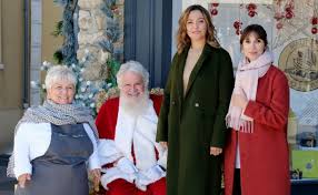 Josephine is a very special guardian angel who comes down to earth to help people overcome their daily problems. Josephine Ange Gardien Special Noel Sandrine Quetier Et Roland Magdane En Guests News Tv Tele Z