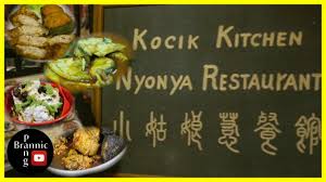 Rawon is actually a mix of spices and ingredients using buah keluak too or kluwak as they called locally. Food Vlog Nyonya Food In Melaka Kocik Kitchen In Jonker Street Youtube