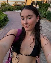 Mia Bailey's Instagram, Twitter & Facebook