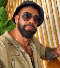 Charles Raul Sotelo (@vitocharaso) • Instagram photos and videos