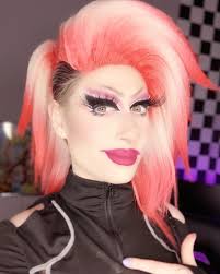 LINK IN BIO! I had the pleasure of collaborating with Mitchell Pratt, Sassy  Grilled Cheese, and Fossil Daddy where I read them the best works of Triden  fanfic I could find. join