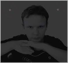 Darren Farris's Instagram, Twitter & Facebook