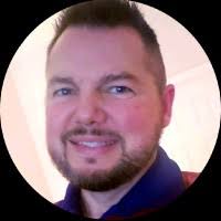 Lee Ashby's Instagram, Twitter & Facebook