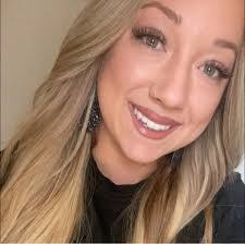 Danielle Bilbrey's Instagram, Twitter & Facebook