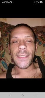 UPDATE; they have been found safely. 🚨 Have you seen him? Relatives of  17-year-old David Alejandro Viloria Arraez are asking for help from the  community to locate him. Went for a run