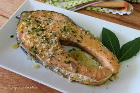 Y pasamos al emplatado del este plato de salmón a la plancha tan rico. Julia Y Sus Recetas Salmon Al Ajillo