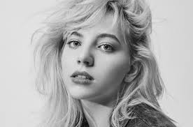 Hailey Knox Explores Social Media Isolation In 'Don't Got One' Video