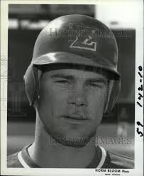 1987 Press Photo Alan Cartwright Baseballs Minor league
