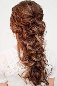 See Our Special Compilation Of Christmas Hairstyles For Long Hair Which Look Cute And Are Simple To Master Hair Down Styles Hair Styles Long Hair Styles