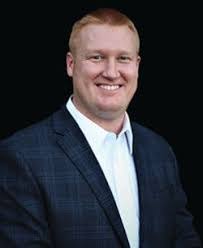 Taylor Ethridge's Instagram, Twitter & Facebook