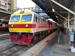 After 2 years in malaysia, i finally took the picturesque and very chilled train journey from kuala lumpur to padang besar for 3. Thailand Trains