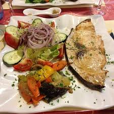 Check spelling or type a new query. Pesce Spada Alla Griglia Con Contorno Di Fresca Verdura Mista Picture Of Vitaliano Da Cristina Nerja Tripadvisor