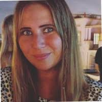 50+ perfiles de «Mccormack»