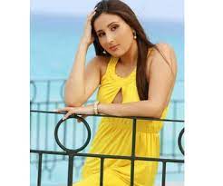 Alejandrina gisselle guzmán salazar was born in 1986 (age 33 years old, in 2019) in mexico. Alejandrina Guzman Bio Wiki Age Father Deported To Mexico Launches A New Fashion Brand Glob Intel Celebrity News Sports Tech