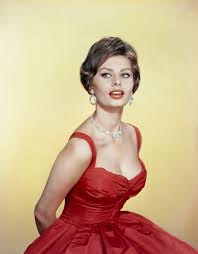 Her father riccardo was married to another woman and refused to marry her mother romilda villani, despite the fact that she was the mother of his two children (sophia and her younger sister maria scicolone).growing up in the slums of pozzuoli during the second world war without any support. Create Meme Sophia Loren Young Sophia Loren Pictures Meme Arsenal Com