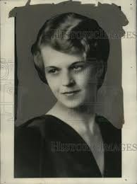 1930 Press Photo Louise Schmidt Aide at Tree Day Ceremonies
