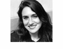 Desiree Cyr's Instagram, Twitter & Facebook