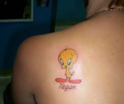 20 Tweety Bird Tattoos Designs Bird Shoulder Tattoos Girls With Sleeve Tattoos Trendy Tattoos