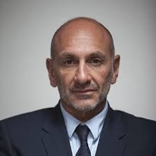 My bachelors degree is done! 🍾 I am pleased to announce that I have  graduated from Maastricht University after three incredible years. Personal  highlights include treasured memories made with…