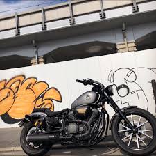 街で見かけた落書き 大型バイク バイクのある生活 ヤマハボルト yamahabolt xv950 rebel250 ハーレーダビッドソン harleydavidson バイクカスタム アメリカンバイク americanbike ドラッ ヤマハ ボルト ドラッグスター 400 カスタムバイク