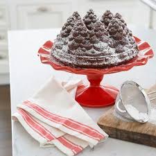 10 Scandinavian Inspired Christmas Decorating Ideas Christmas Desserts Gingerbread Cake Chocolate Gingerbread Cake Recipe