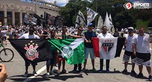 4,436,293 likes · 326,399 talking about this. Torcedores De Corinthians Palmeiras Sao Paulo E Santos Reunidos Para Prestar Homenagem A Chapecoense Forcachape Esporte Interativo Scoopnest
