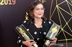 Secara umum, film pendek adalah film dengan durasi kurang dari 60 menit. Durasi Bukan Acuan Film Panjang Dan Pendek Sama Derajatnya Antara News
